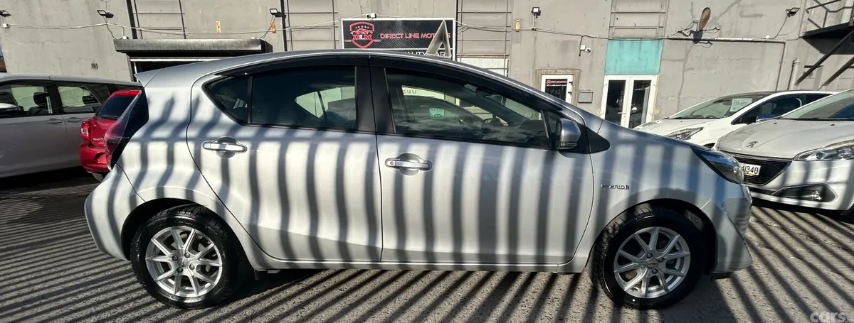 Toyota Aqua Hatchback, Petrol Hybrid, 2019, Silver