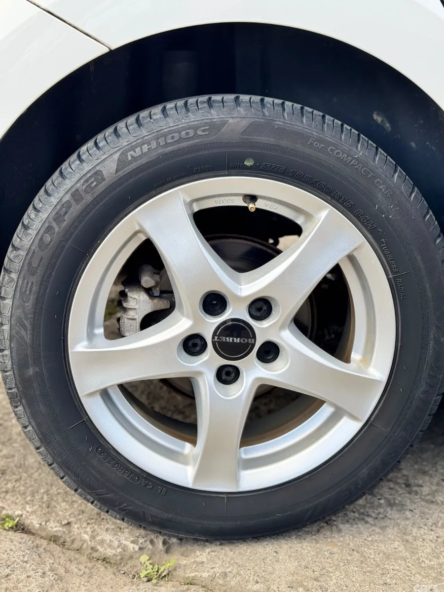 Volkswagen Polo Hatchback, Petrol, 2013, White