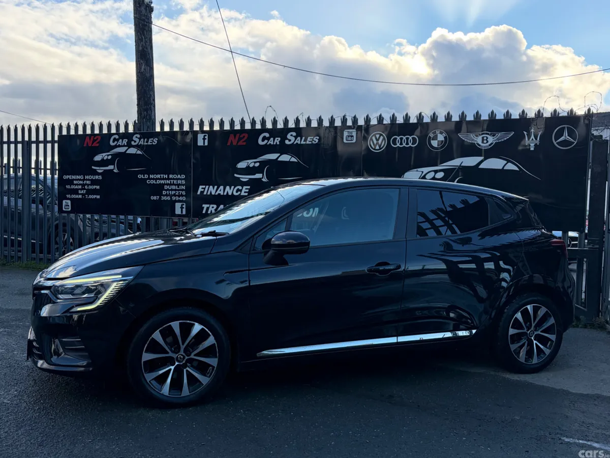 Renault Clio Hatchback, Petrol, 2021, Black