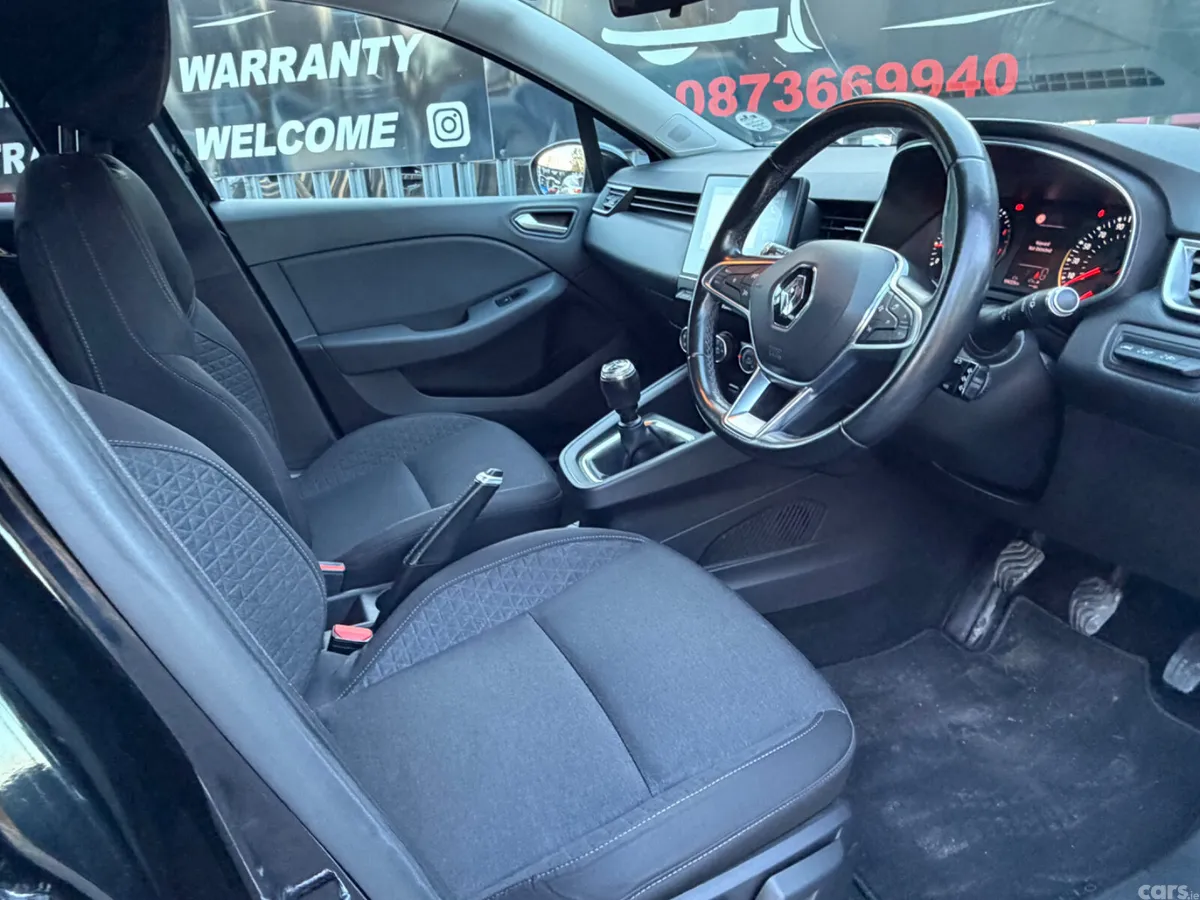 Renault Clio Hatchback, Petrol, 2021, Black
