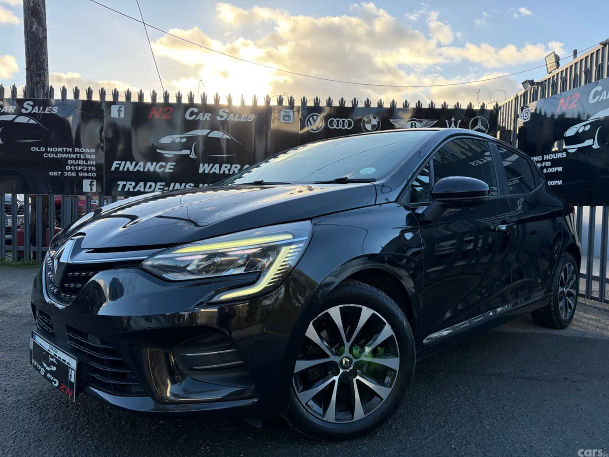 Renault Clio Hatchback, Petrol, 2021, Black