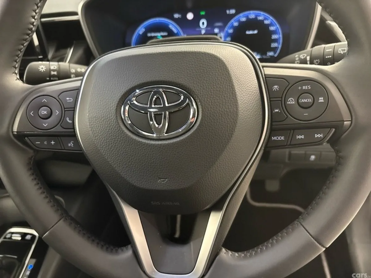 Toyota Corolla Hatchback, 2027, 