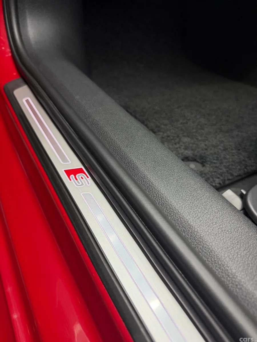 Audi A4 Estate, Petrol, 2019, Red