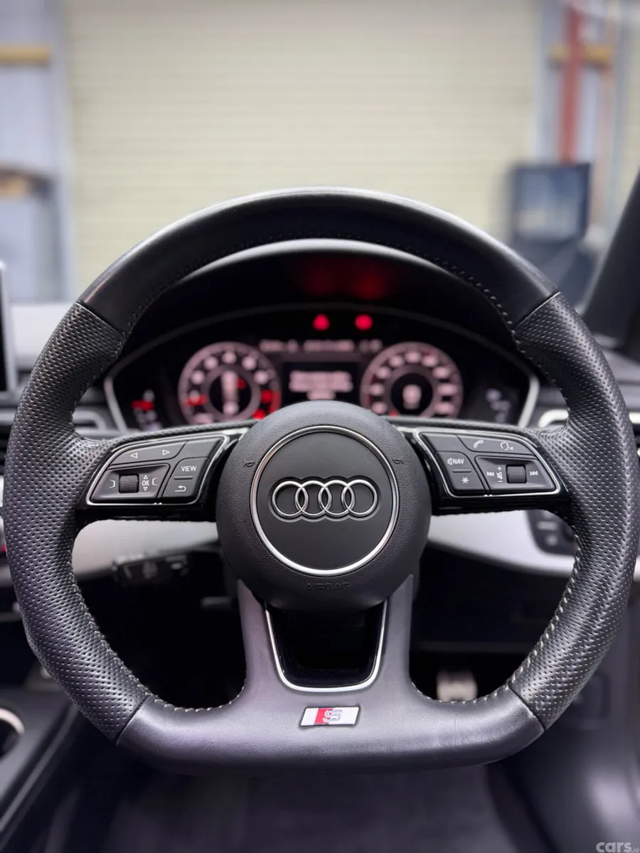 Audi A4 Estate, Petrol, 2019, Red