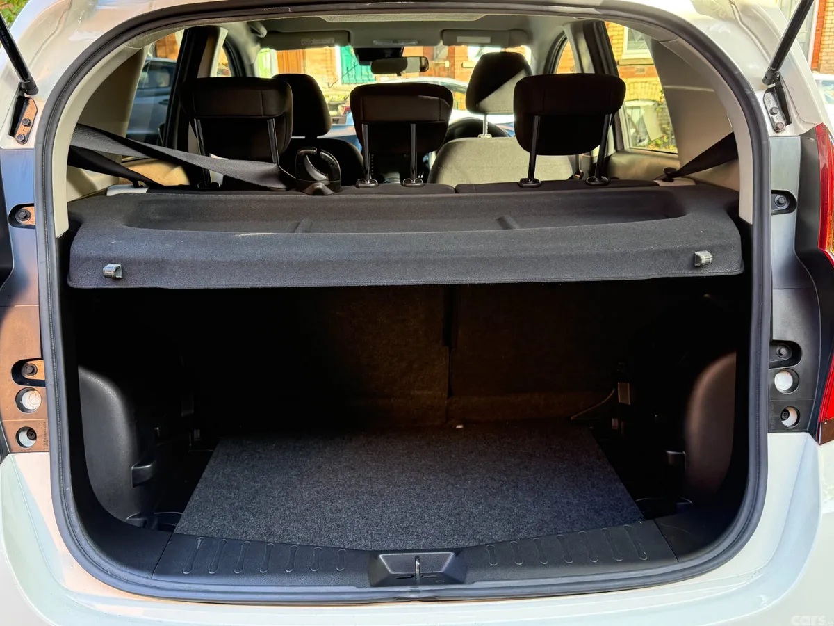 Nissan Note Hatchback, Petrol Hybrid, 2019, White
