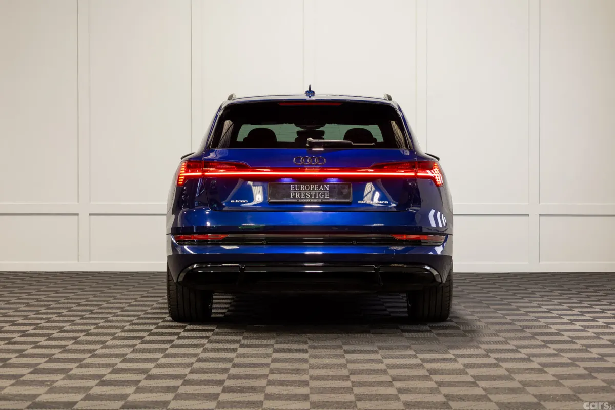 Audi Q8 e-tron SUV, Electric, 2022, Blue