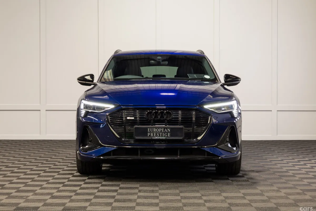 Audi Q8 e-tron SUV, Electric, 2022, Blue