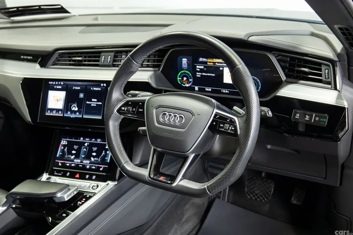 Audi Q8 e-tron SUV, Electric, 2022, Blue