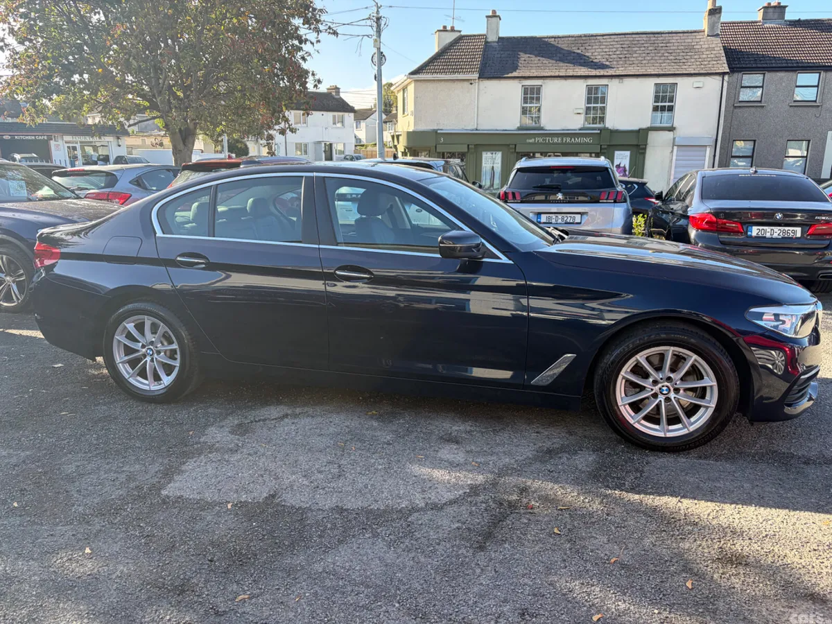 BMW 5-Series Saloon, Diesel, 2017, Blue