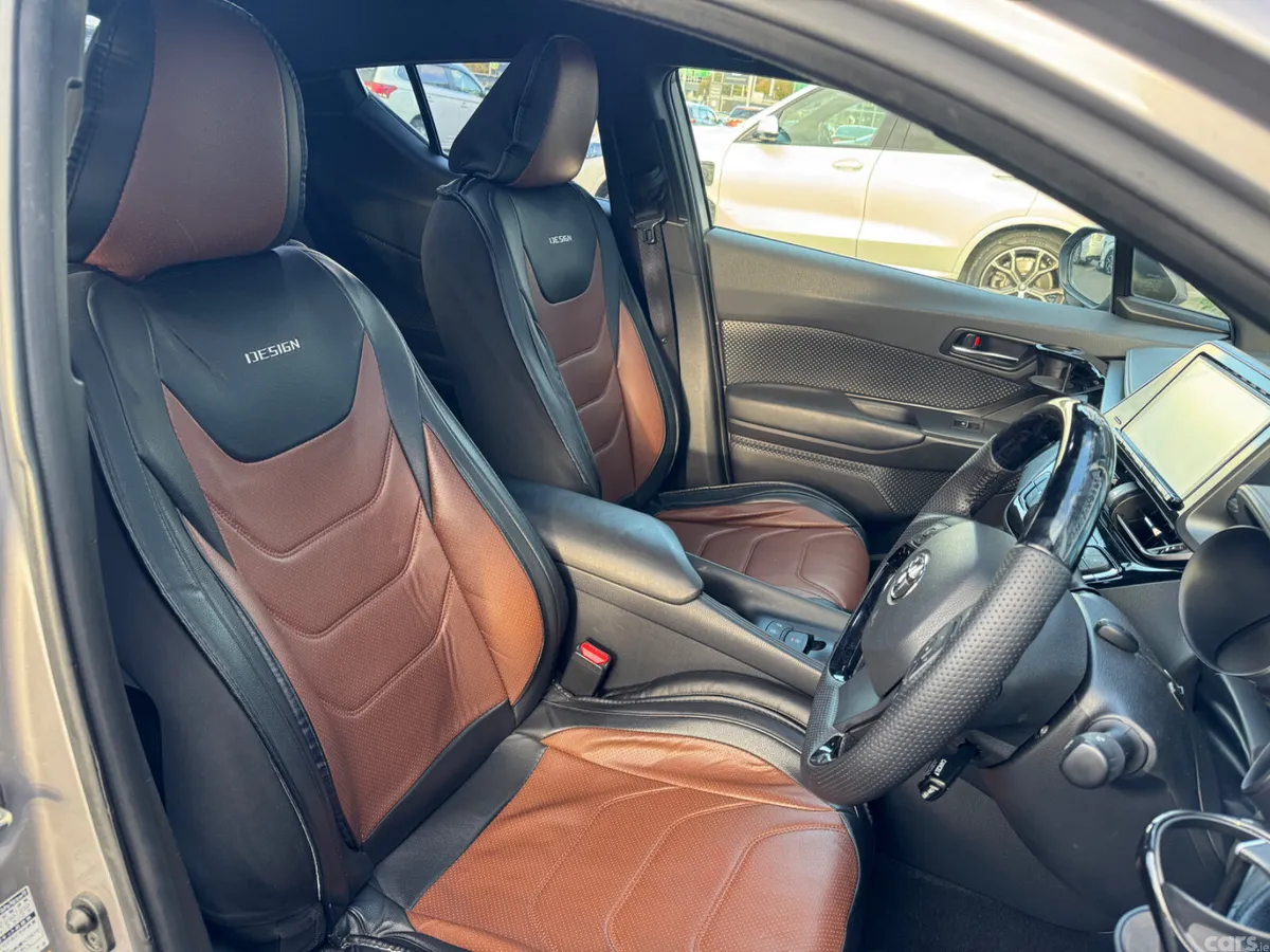 Toyota C-HR SUV, Petrol Hybrid, 2018, Silver