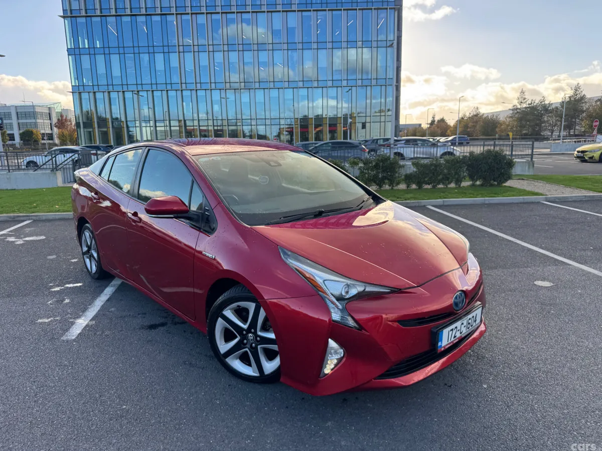 Toyota Prius Hatchback, Petrol Hybrid, 2017, Red