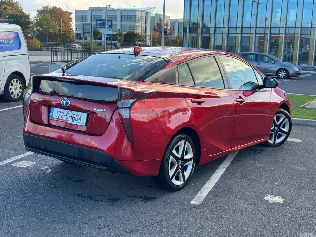 Toyota Prius Hatchback, Petrol Hybrid, 2017, Red