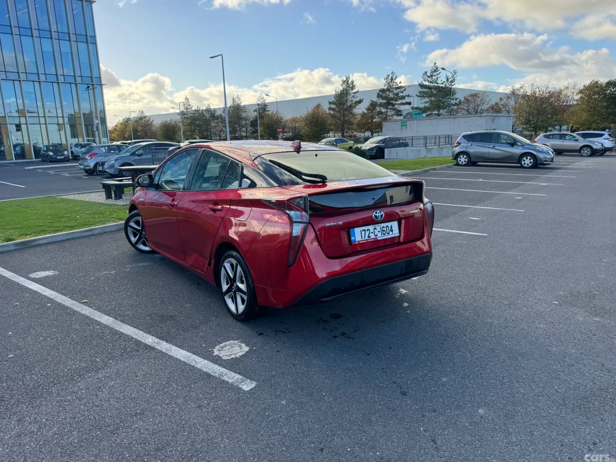 Toyota Prius Hatchback, Petrol Hybrid, 2017, Red