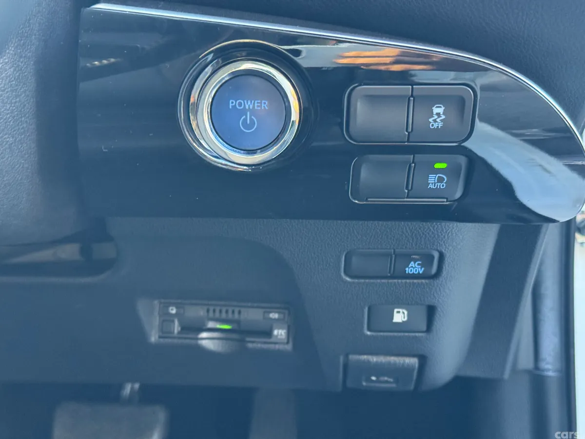 Toyota Prius Hatchback, Petrol Hybrid, 2021, White
