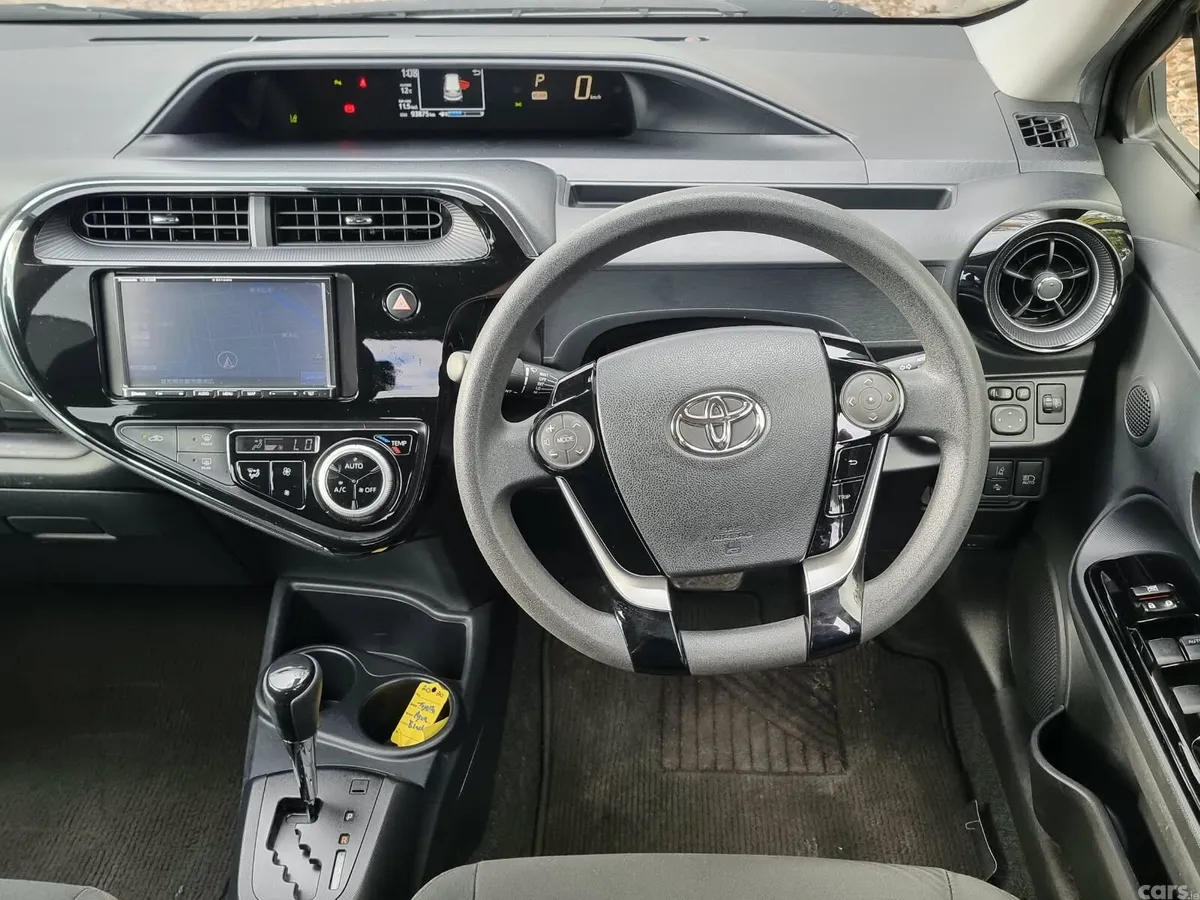 Toyota Aqua Hatchback, Petrol Hybrid, 2020, White
