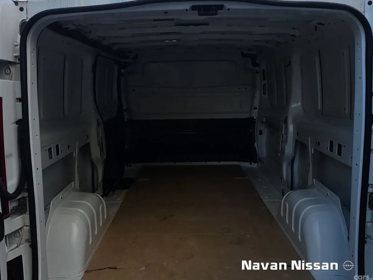 Nissan Primastar MPV, Diesel, 2026, White