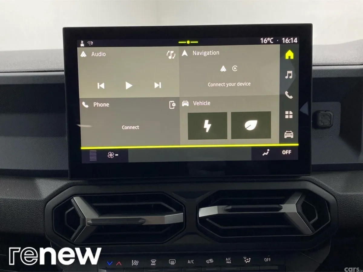Dacia Duster SUV, Petrol Hybrid, 2026, Brown