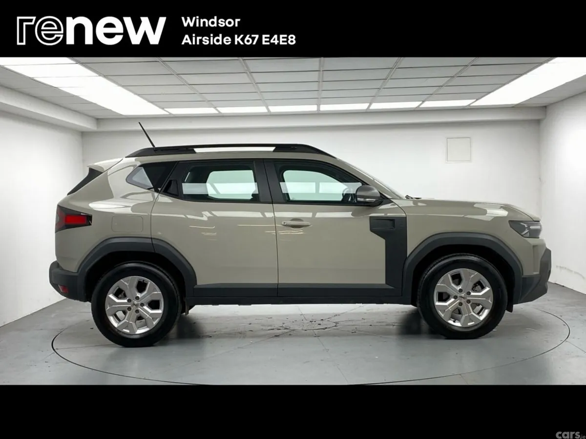 Dacia Duster SUV, Petrol Hybrid, 2026, Brown