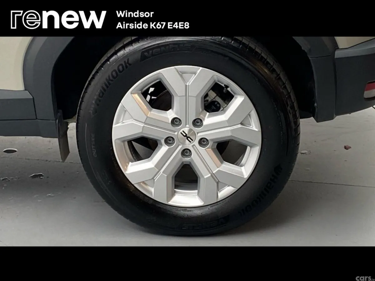 Dacia Duster SUV, Petrol Hybrid, 2026, Brown
