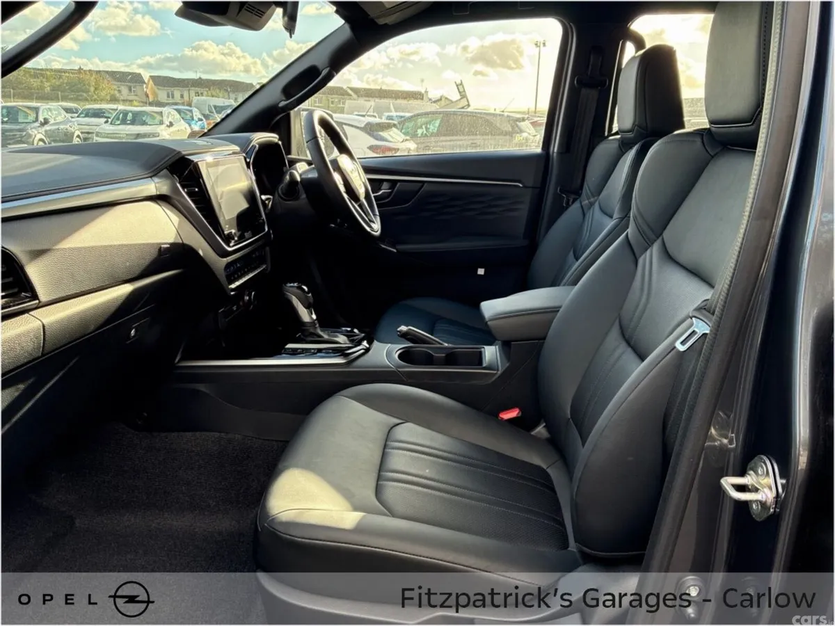 Isuzu D-Max Pick Up, Diesel, 2027, Grey