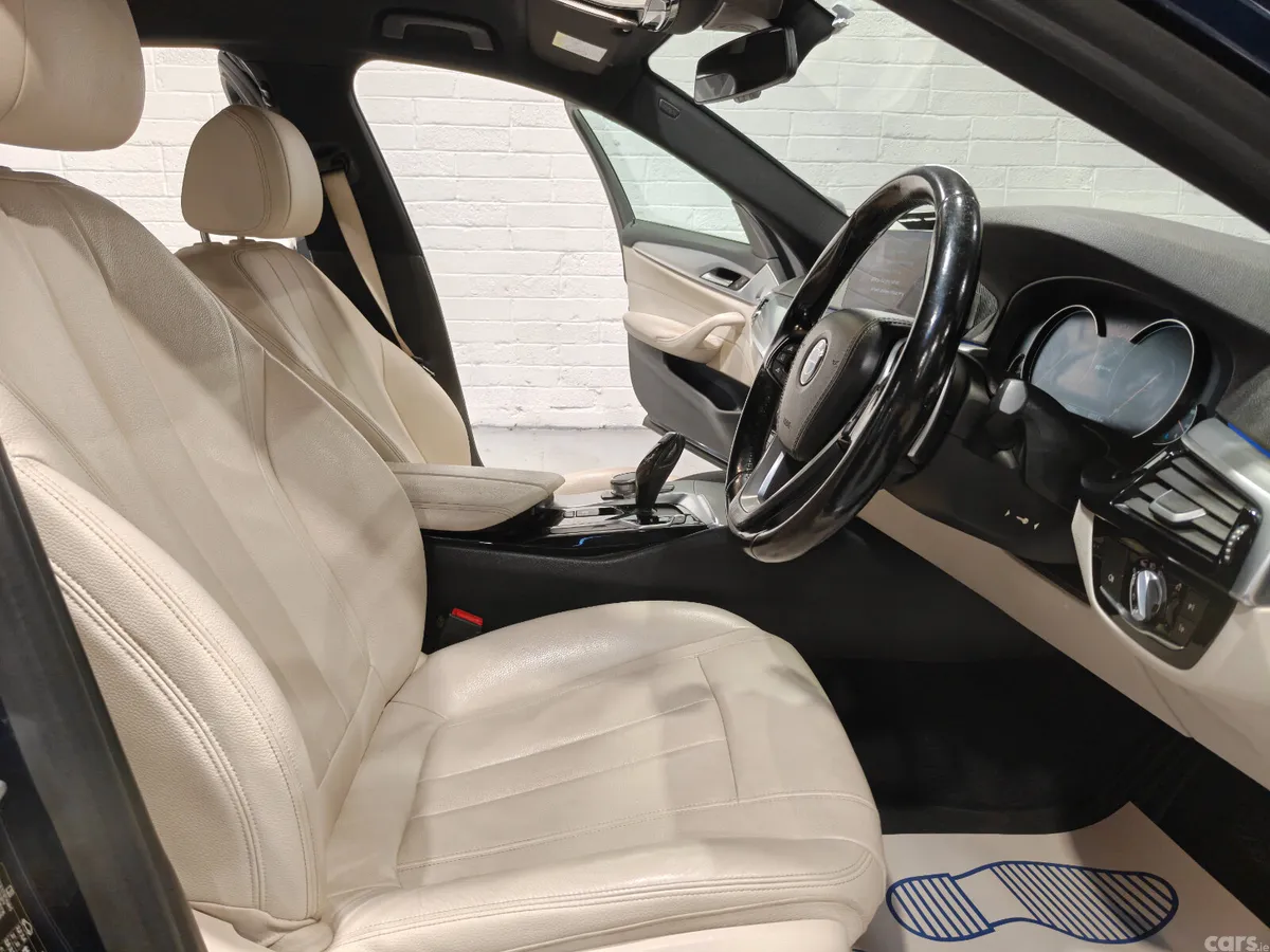 BMW 5-Series Saloon, Petrol Plug-in Hybrid, 2017, Blue