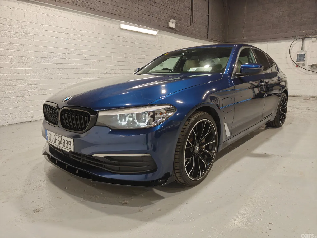 BMW 5-Series Saloon, Petrol Plug-in Hybrid, 2017, Blue