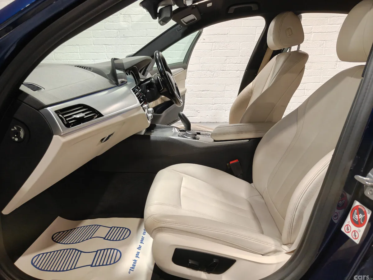 BMW 5-Series Saloon, Petrol Plug-in Hybrid, 2017, Blue
