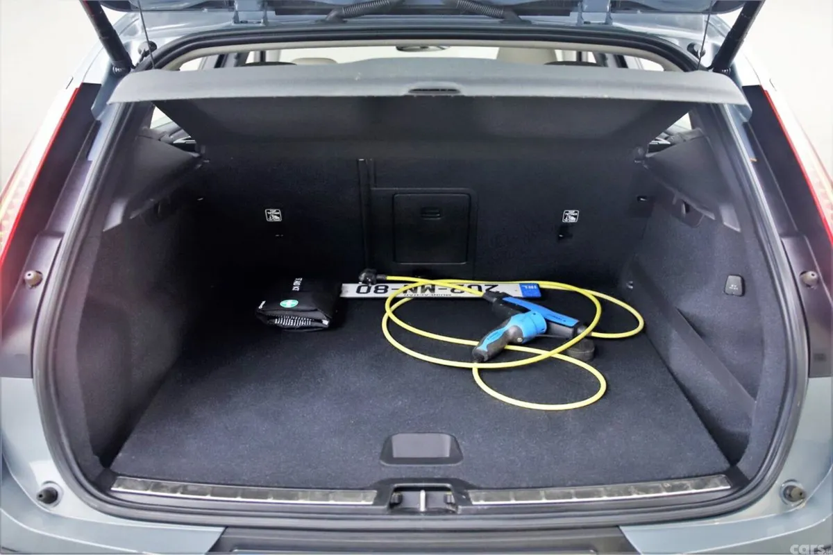 Volvo XC40 Estate, Petrol Plug-in Hybrid, 2020, Grey