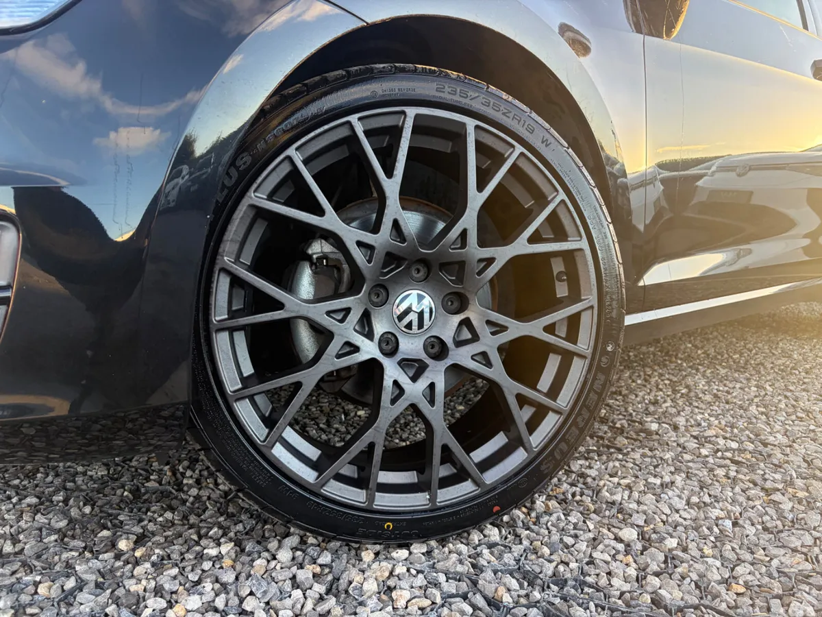 Volkswagen Golf Hatchback, Petrol, 2015, Black