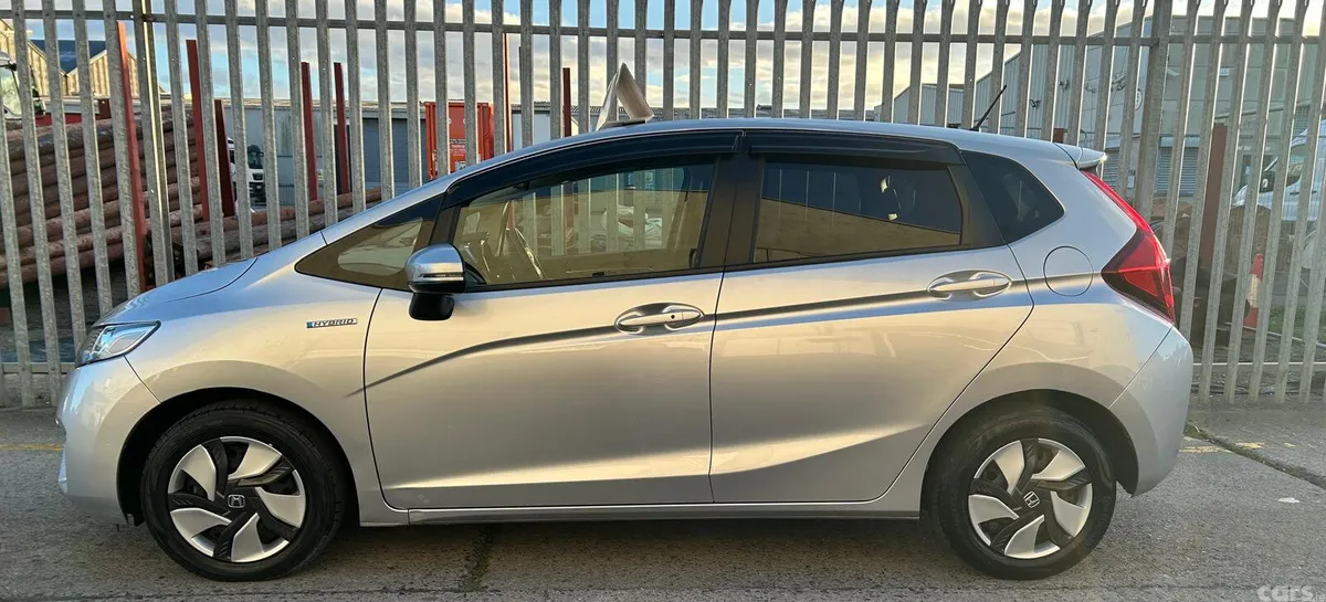 Honda Fit Hatchback, Petrol Hybrid, 2013, Silver