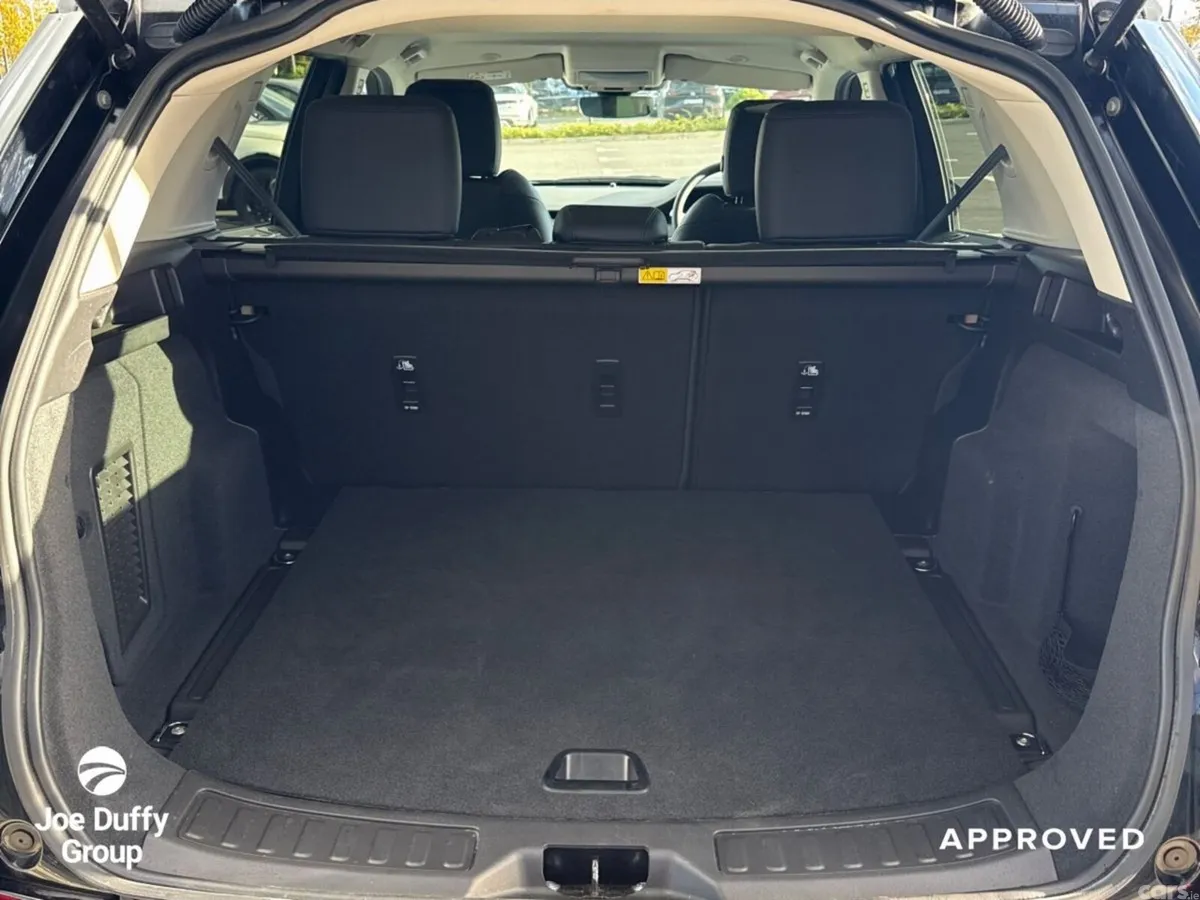 Land Rover Discovery Sport SUV, Petrol Hybrid, 2025, Black