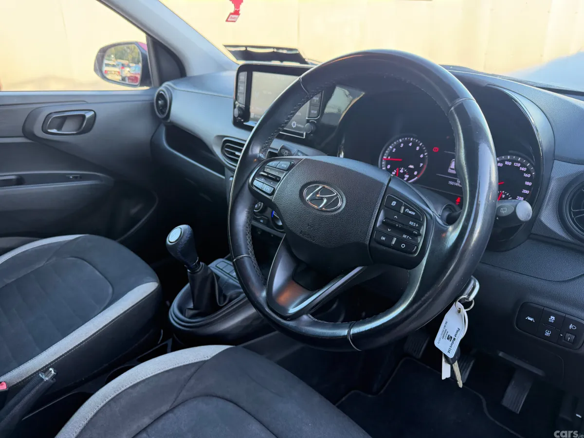 Hyundai i10 Hatchback, Petrol, 2020, Red
