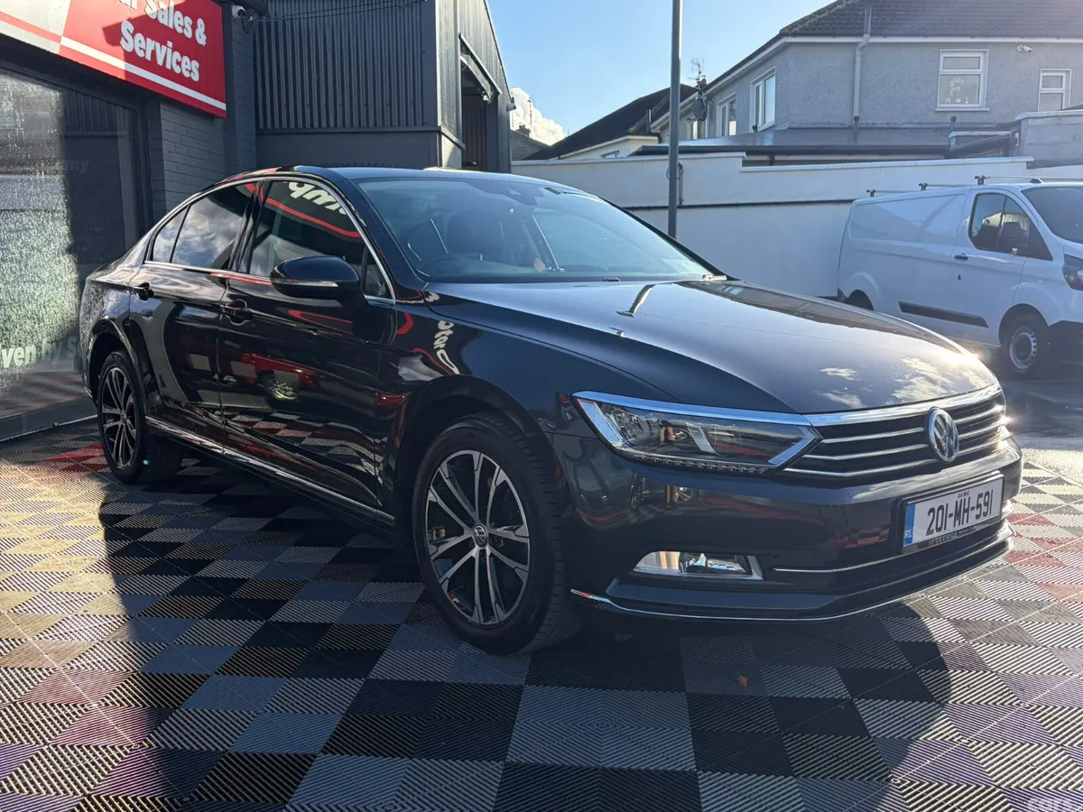 Volkswagen Passat Saloon, Diesel, 2020, Grey