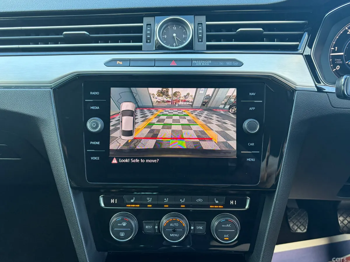 Volkswagen Passat Saloon, Diesel, 2020, Grey
