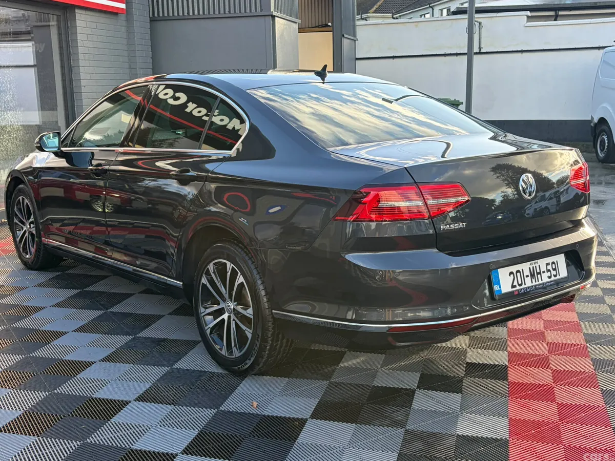Volkswagen Passat Saloon, Diesel, 2020, Grey