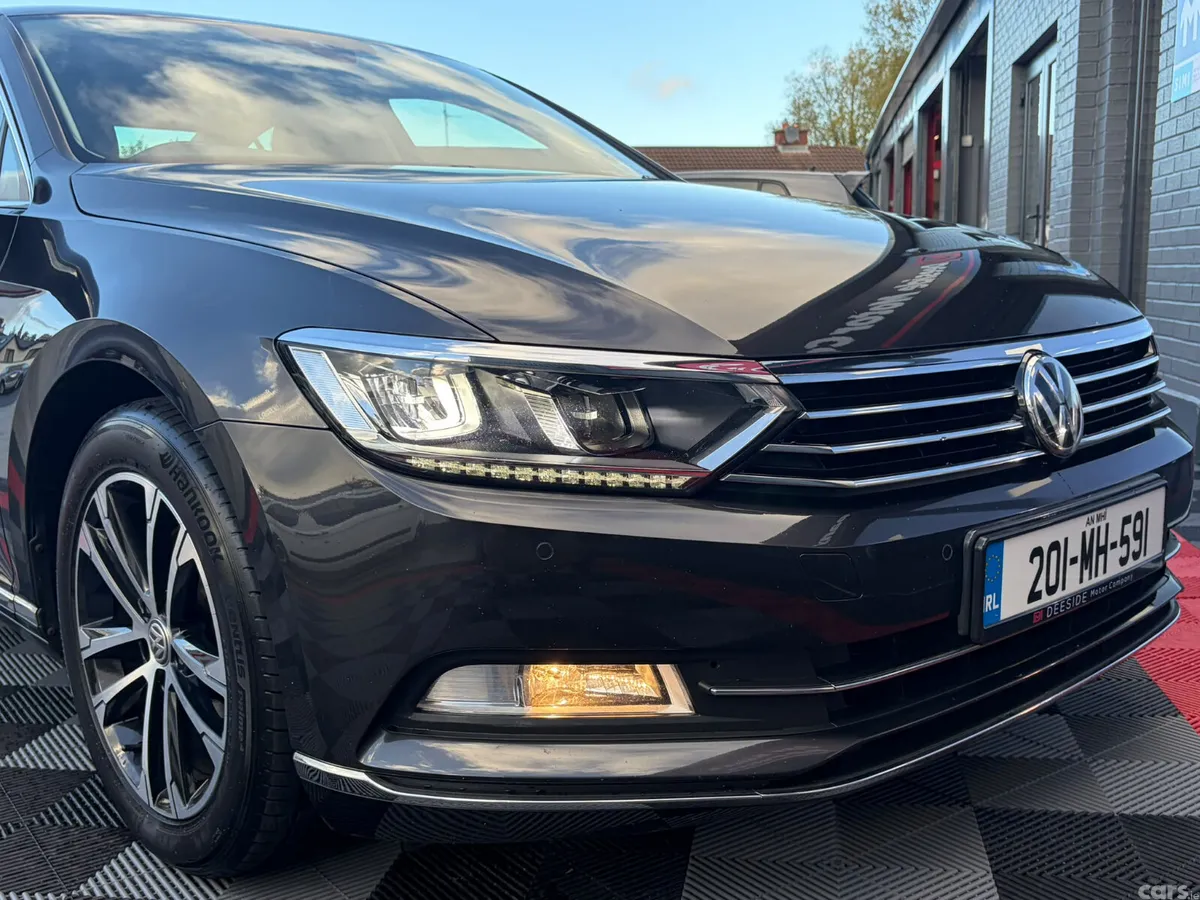 Volkswagen Passat Saloon, Diesel, 2020, Grey