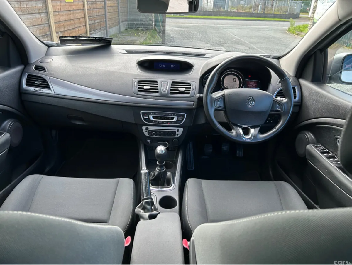 Renault Megane Estate, Diesel, 2015, Silver