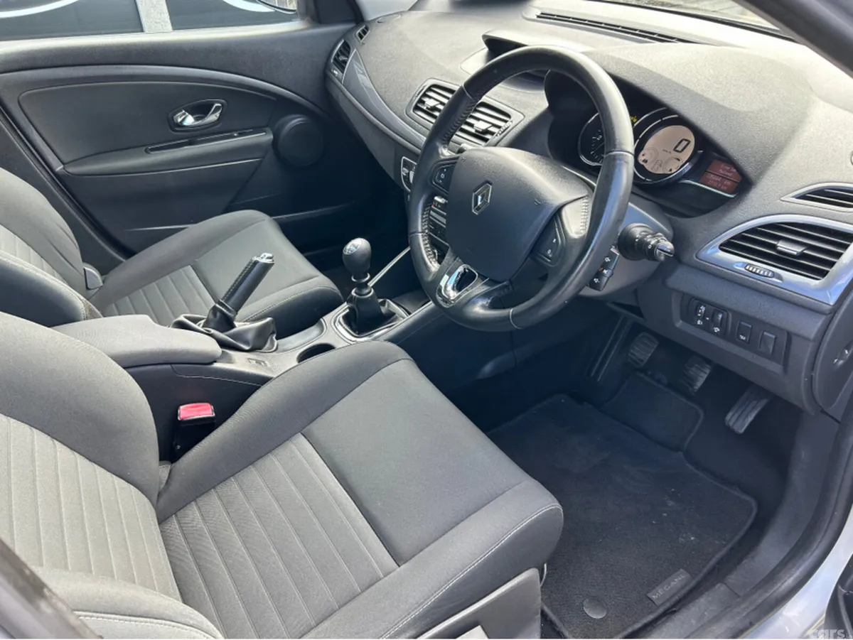 Renault Megane Estate, Diesel, 2015, Silver
