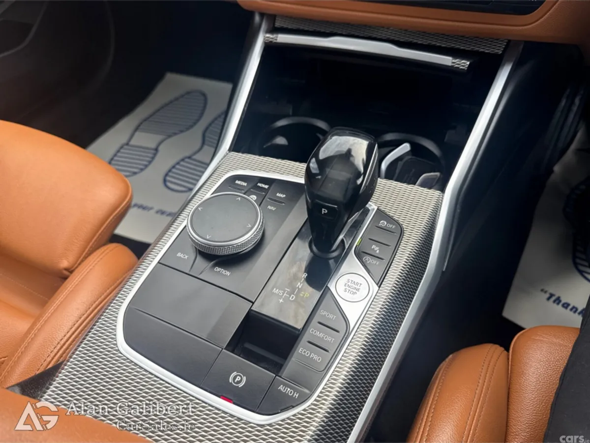 BMW 3-Series Saloon, Petrol, 2019, White