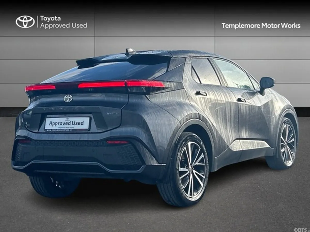 Toyota C-HR SUV, Petrol Hybrid, 2024, Grey