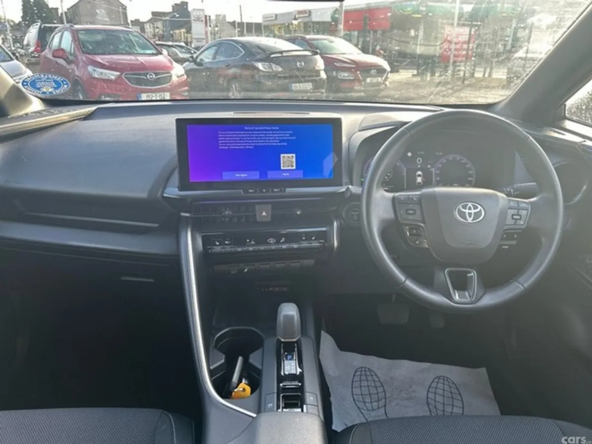 Toyota C-HR SUV, Petrol Hybrid, 2024, Grey