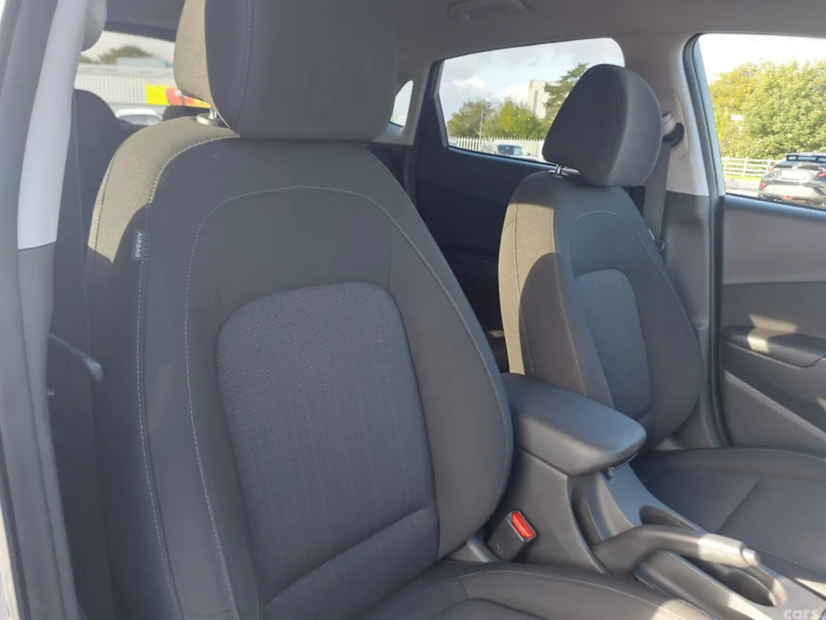 Hyundai KONA MPV, Petrol, 2023, Grey