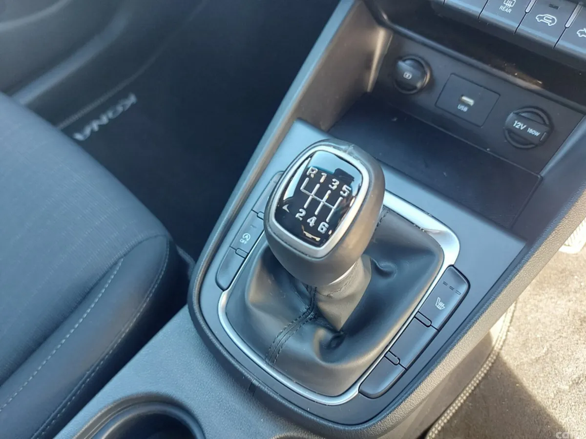Hyundai KONA MPV, Petrol, 2023, Grey