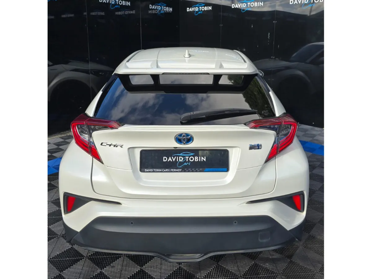 Toyota C-HR Hatchback, Petrol Hybrid, 2019, White