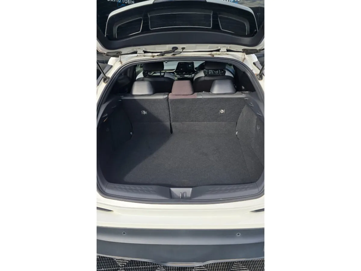 Toyota C-HR Hatchback, Petrol Hybrid, 2019, White