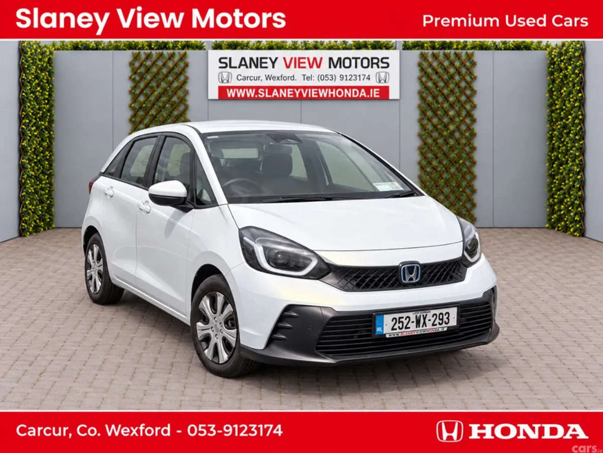Honda Jazz Hatchback, Petrol Hybrid, 2025, White