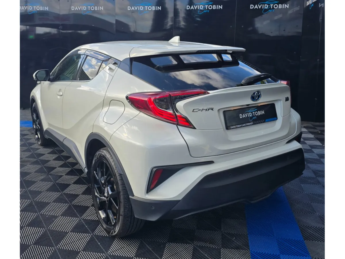 Toyota C-HR Hatchback, Petrol Hybrid, 2019, White