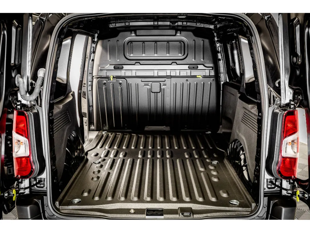 Peugeot Partner Van, Diesel, 2026, Black