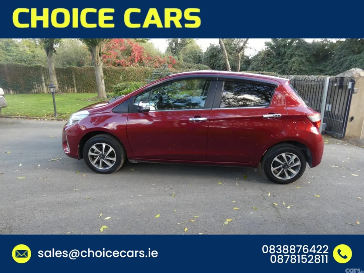 Toyota Yaris Hatchback, Petrol, 2017, Red