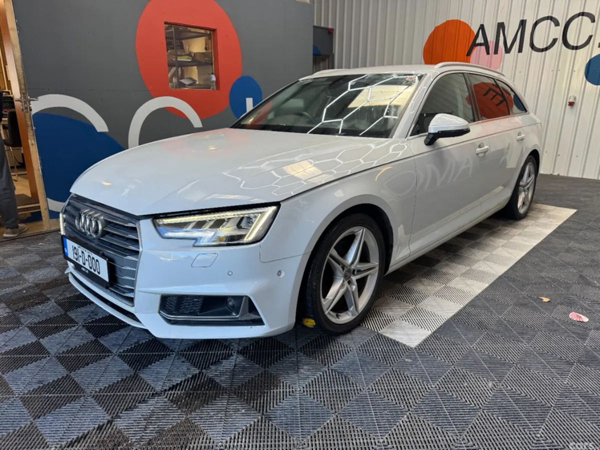 Audi A4 Estate, Petrol, 2019, White